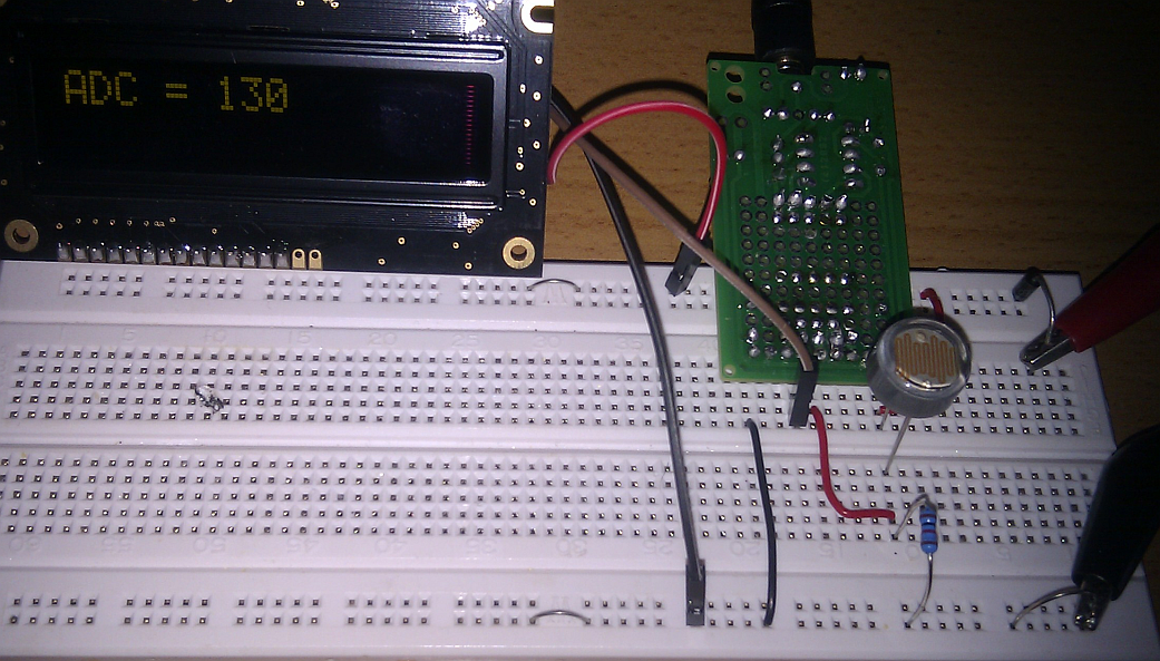 Picaxe 08M with LDR using ADC