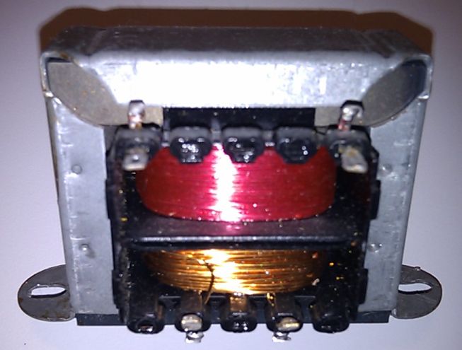 Mains Transformer with an Iron Core